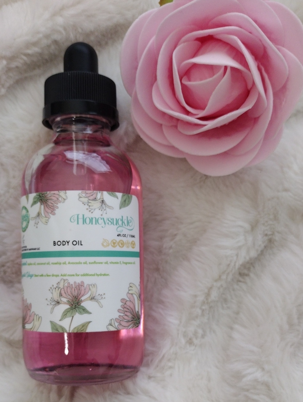 Honeysuckle Body Oil - Nourishing Women's Bath & Body